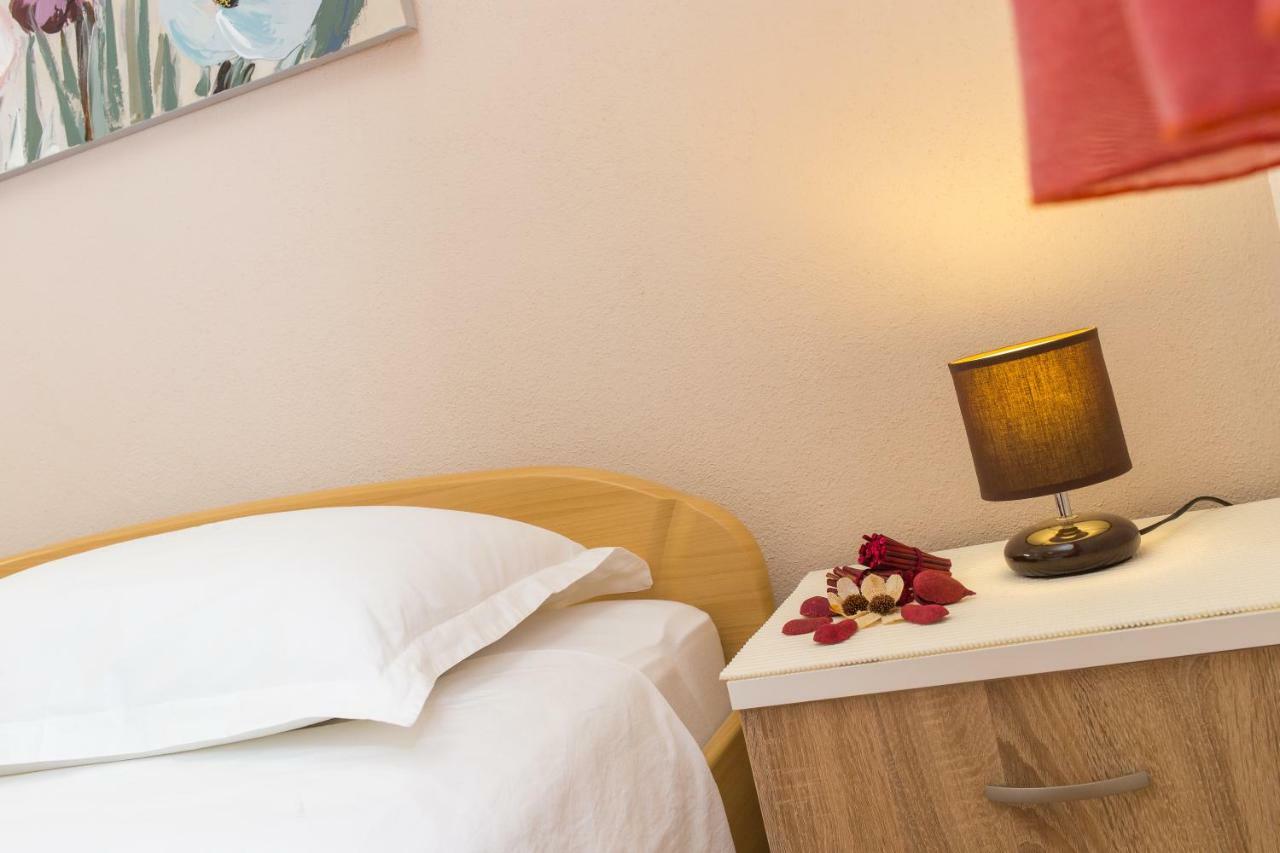 Guest House Pelja Plano ภายนอก รูปภาพ