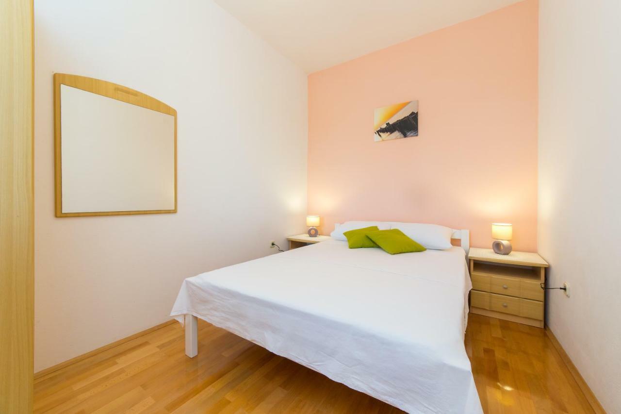 Guest House Pelja Plano ภายนอก รูปภาพ