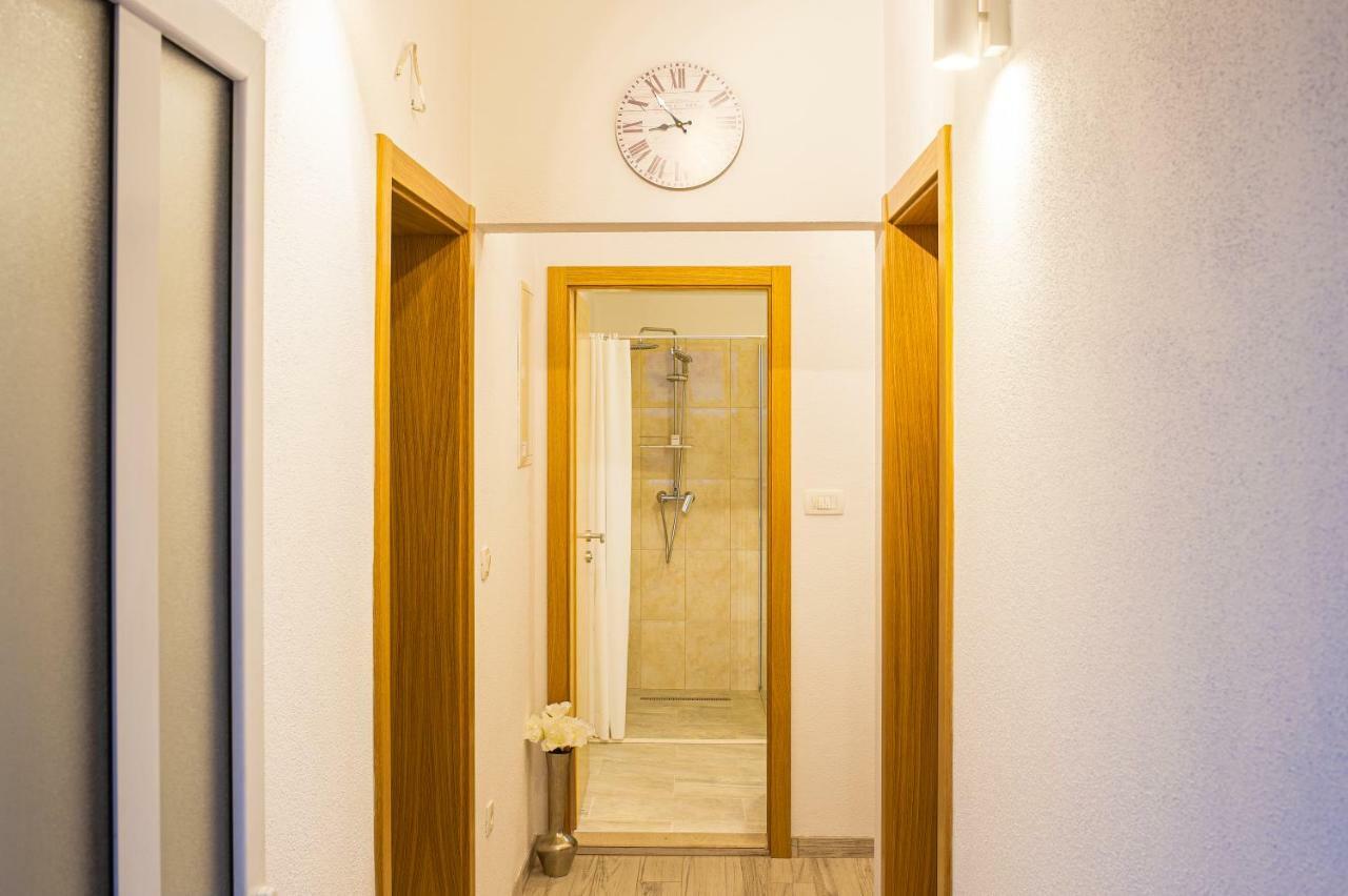 Guest House Pelja Plano ภายนอก รูปภาพ